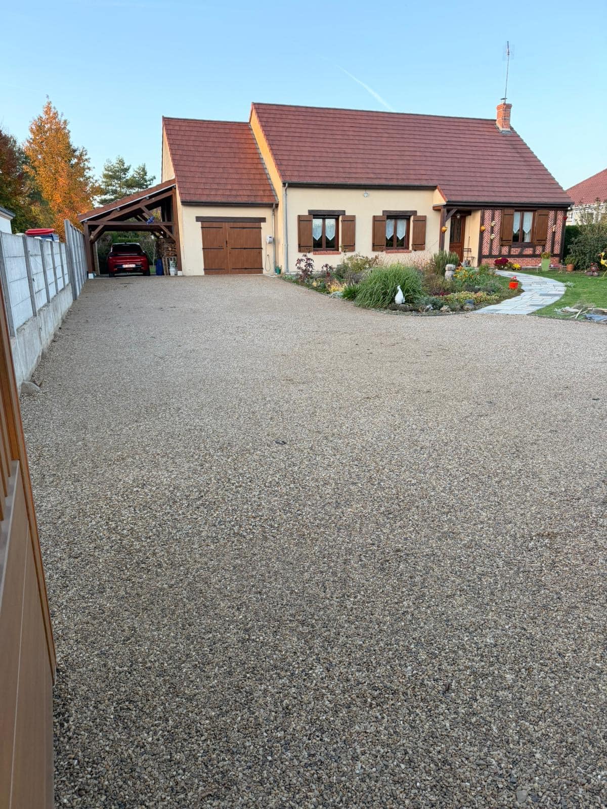 Allée de garage en gravier stabilisé à Montargis