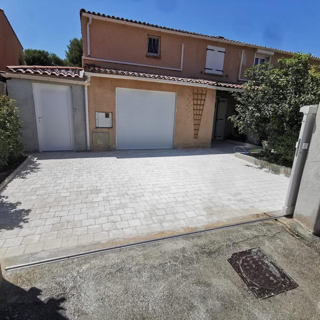 Garden Park Concept | PAVES aménagement extérieur devant la maison