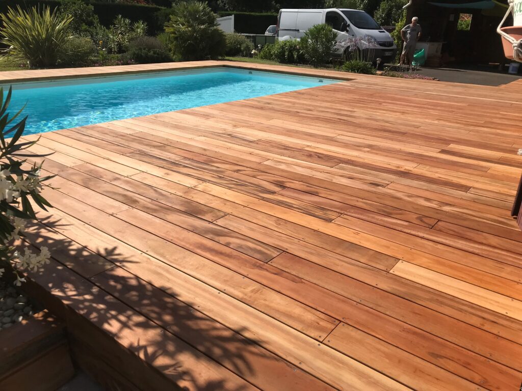 Terrasse en bois exotique