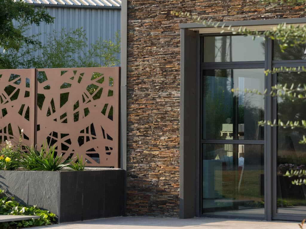 Parement mural extérieur en pierre